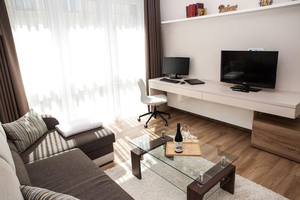 Liszt Apartman Győr Exteriör bild