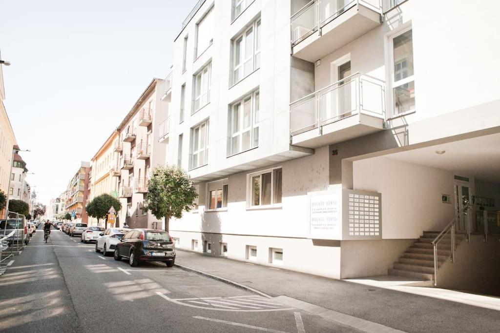Liszt Apartman Győr Exteriör bild